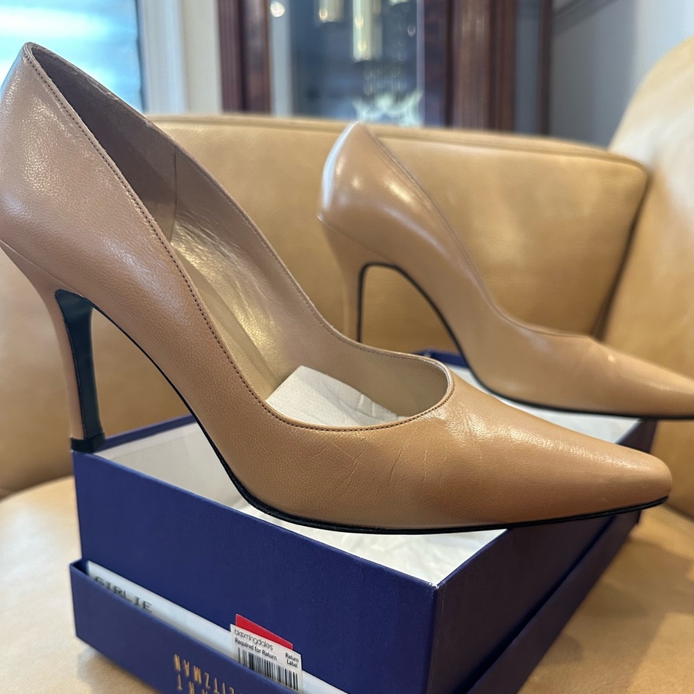 Pre-loved Stuart Weitzman Girlie heel in a camel color size 6.5-7